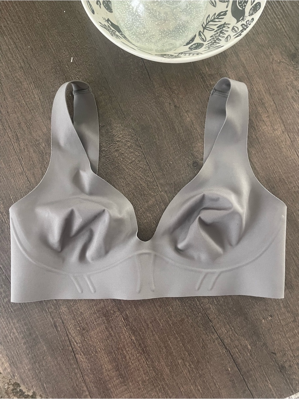 Skims Laser Cut Wireless Bra. Size L